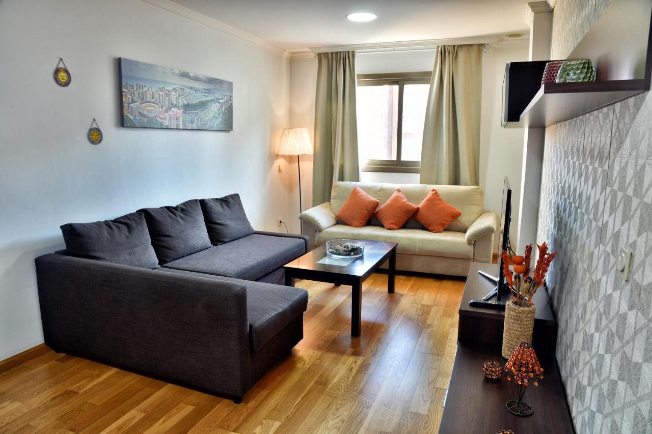 Apartamentos La Estación Málaga Exterior foto