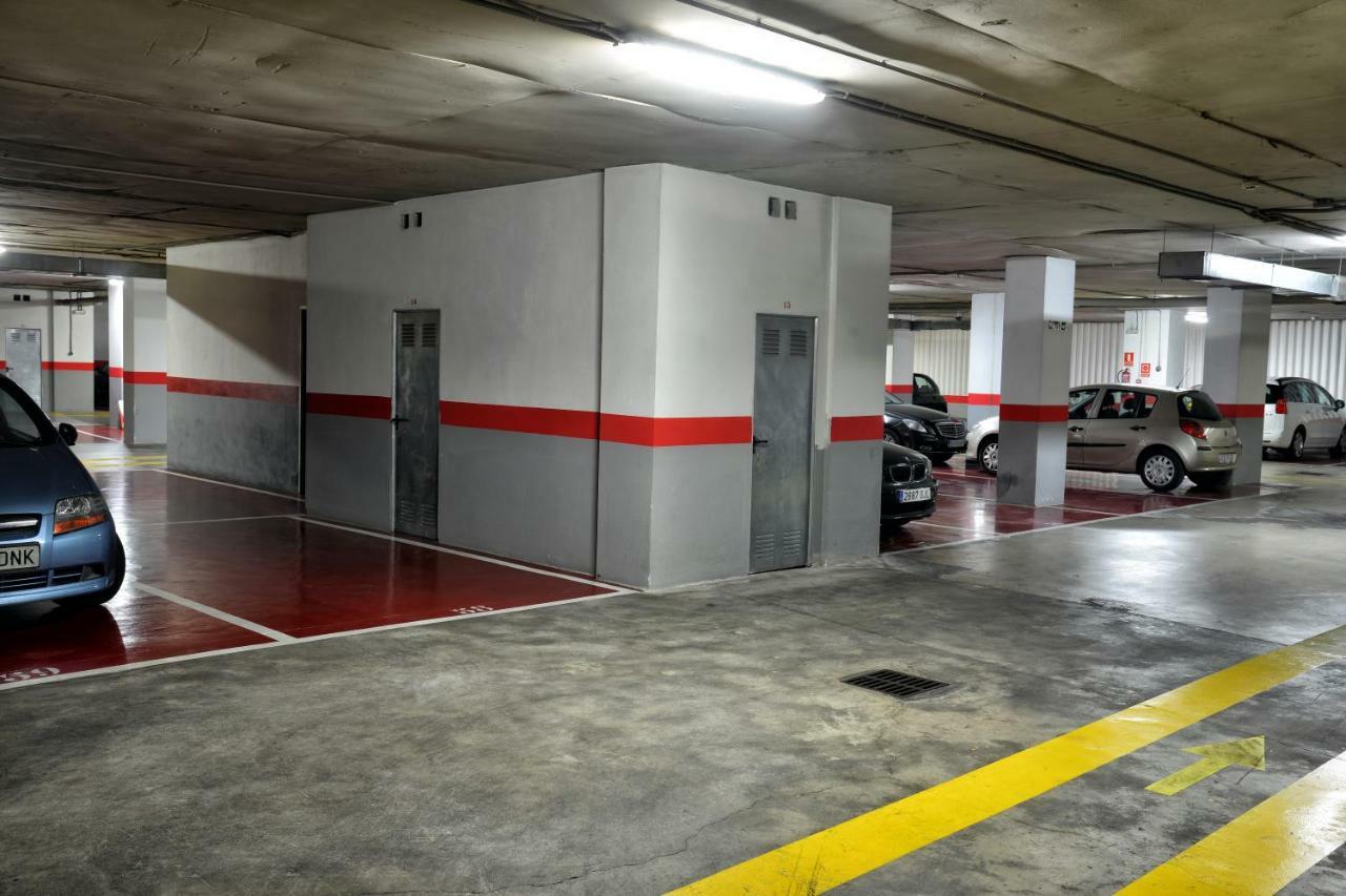 Apartamentos La Estación Málaga Exterior foto